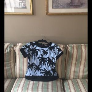 ❤️Vince Camuto Top.  Size M.